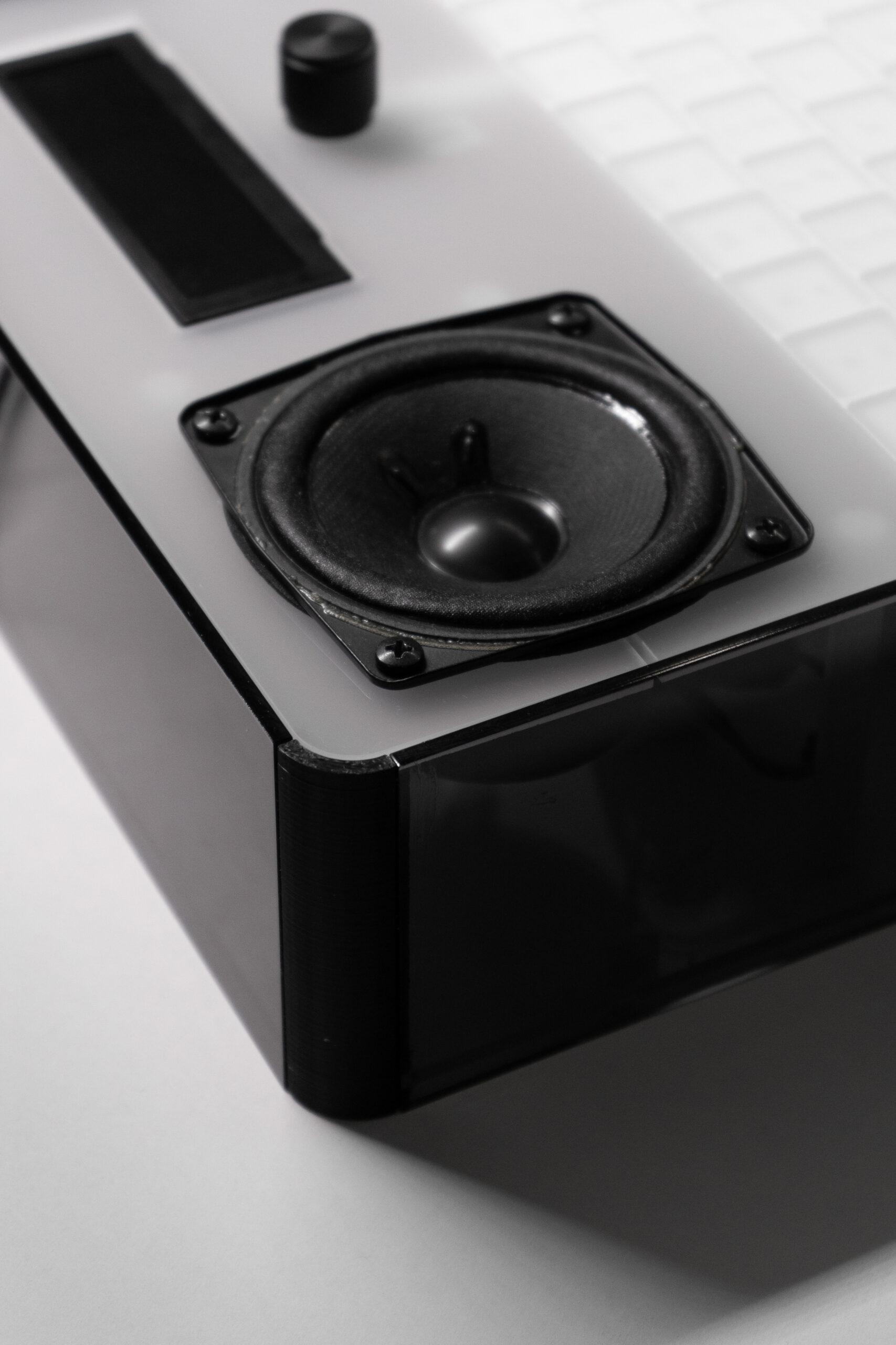 Stella-Luise-Hein_Typesynthesizer-type-sound-letters